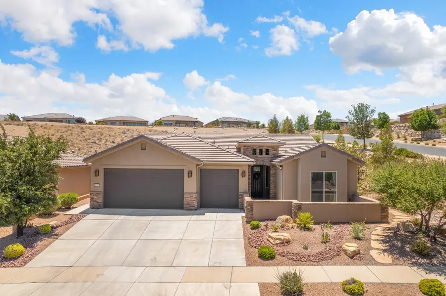 1587 W Whitestone Dr, Saint George, UT 84790 - #3