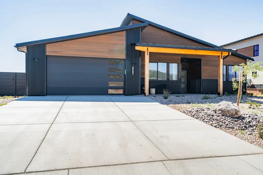 2702 S Mann Ln, Cedar City, UT 84720 - #2