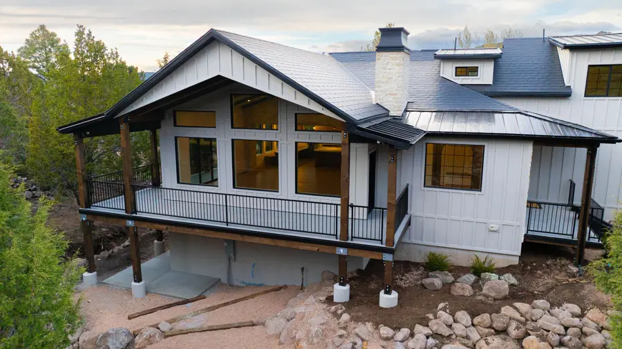 272 S Cliff Rose Cir, Pine Valley, UT 84781 - #2