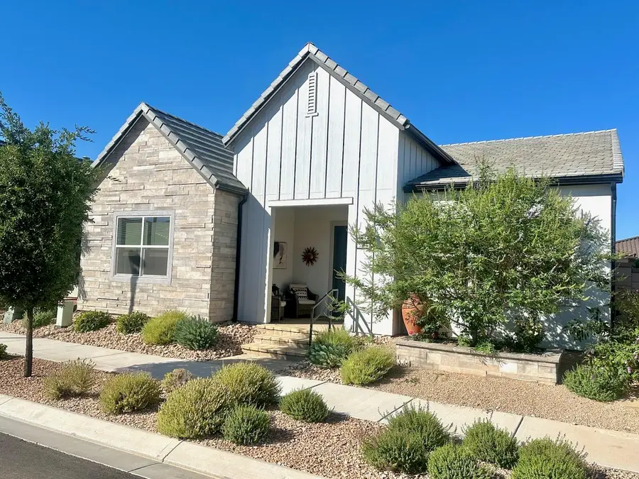 5588 S Agave Peak Ln, Saint George, UT 84790 - #2