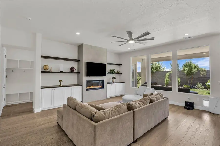 449 W Johann Cir, Washington, UT 84780 - #3