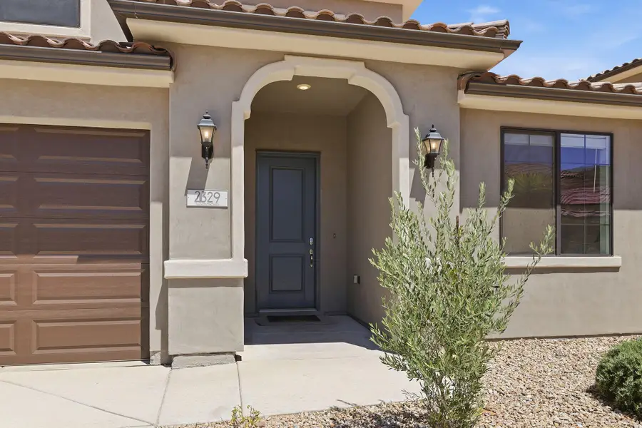 2329 E Escondido Dr, Washington, UT 84780 - #3