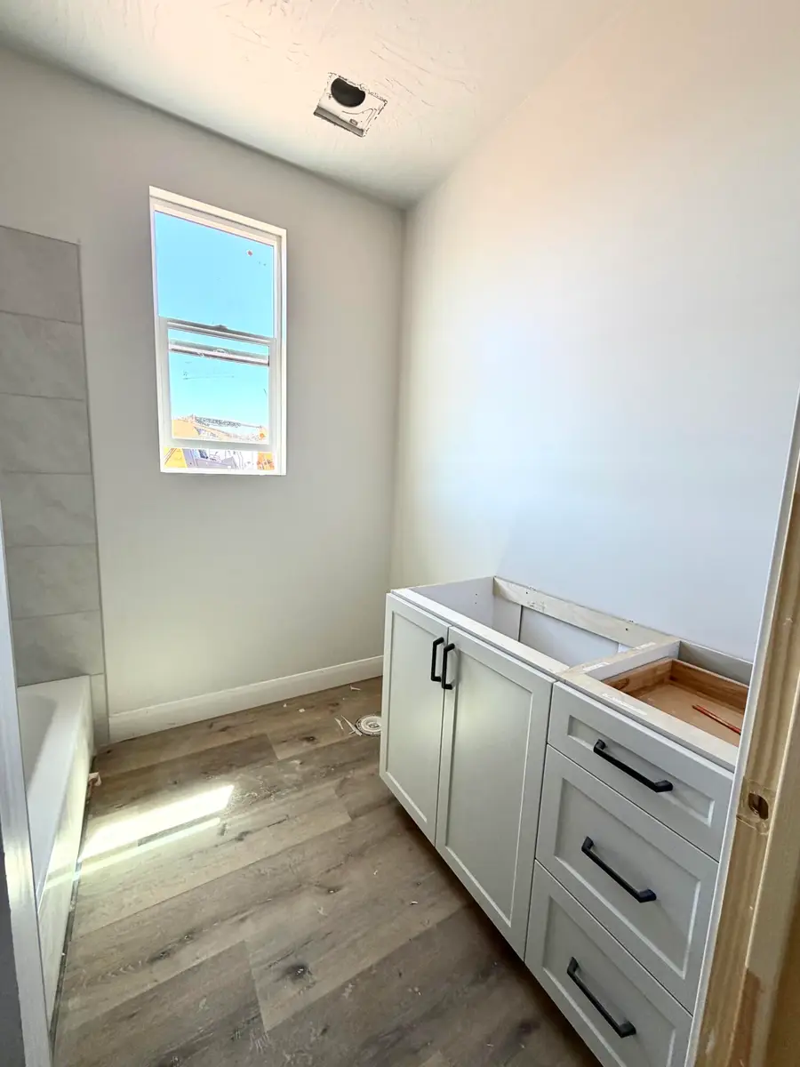 907 E Coyote Crest Dr, Washington, UT 84780 - #2