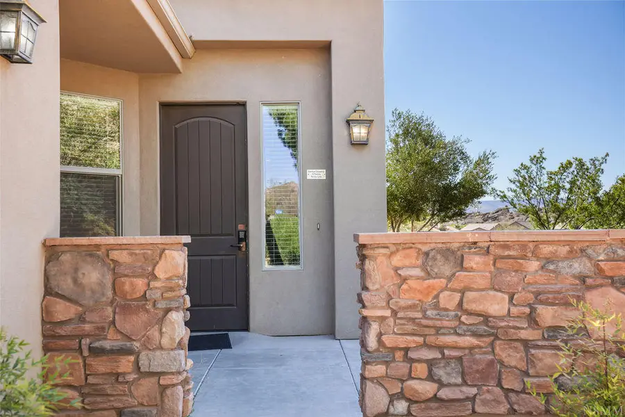 1984 N Pebble Beach Dr, Washington, UT 84780 - #3