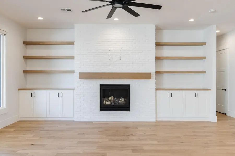 1597 W Belayer Dr, Saint George, UT 84770 - #2
