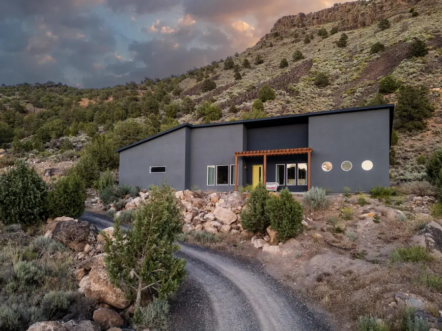 153 S Stagecoach Dr, Brookside, UT 84782 - #2