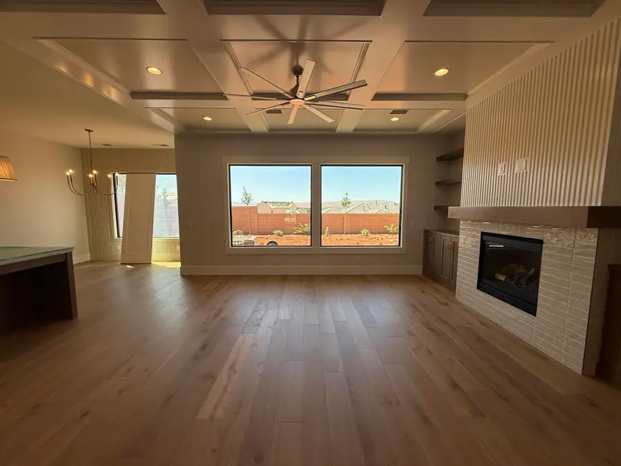 1986 N Creek Side Ct, Washington, UT 84780 - #2