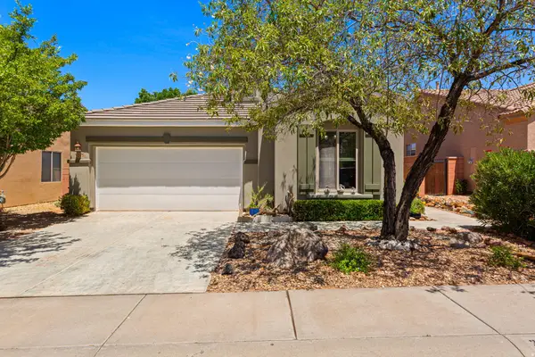 3293 E Fourteen Fairway Dr, Washington, UT 84780