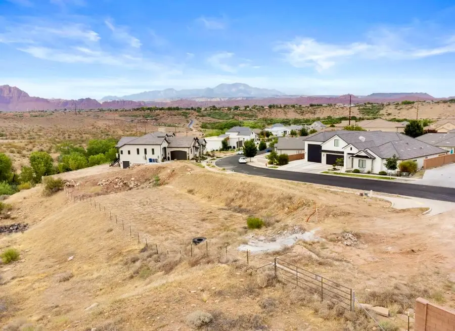 1471 Colbey Lp #210, Santa Clara, UT 84765 - #2