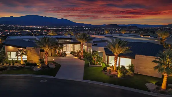 2789 E Siltstone Dr, St George, UT 84790