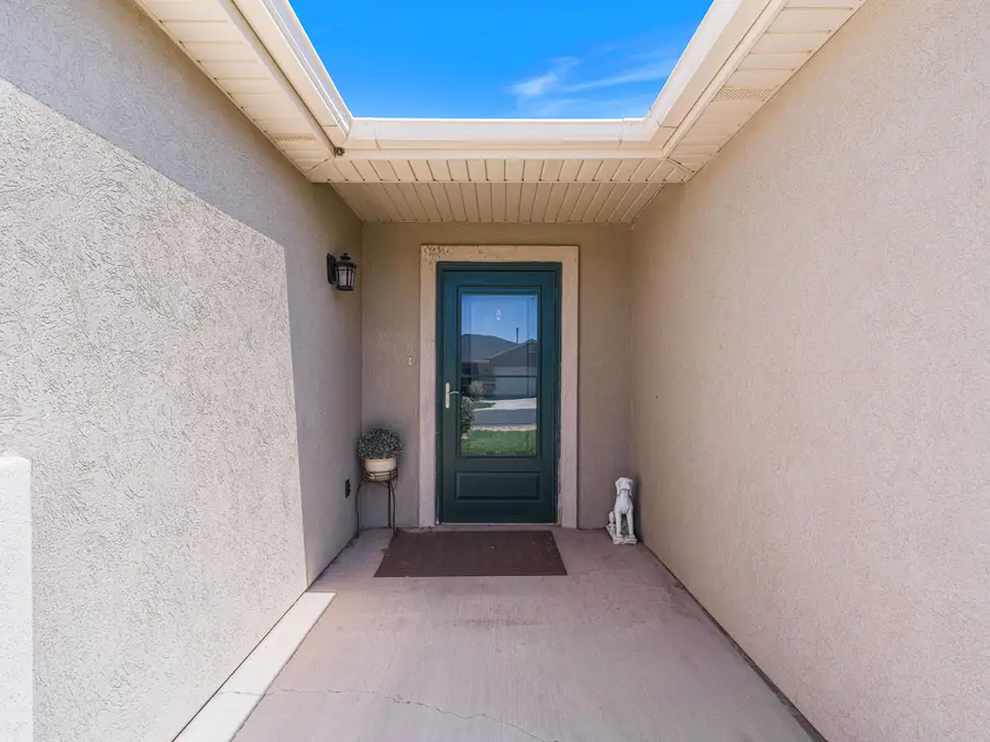 3008 W Sycamore Ln, Cedar City, UT 84721 - #3