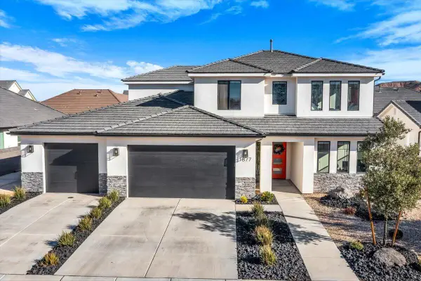 1877 S Heritage Fields Dr, Washington, UT 84780
