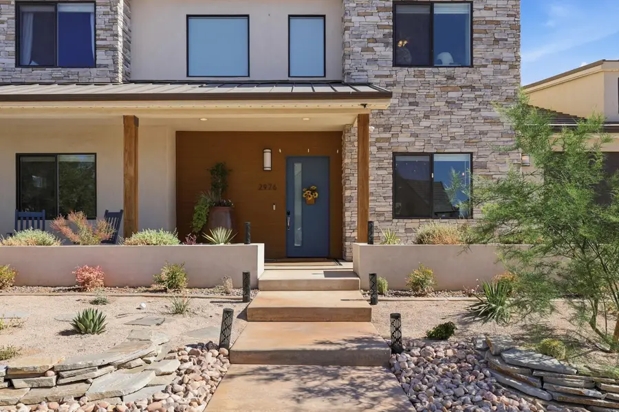 2976 E Sycamore Ln, Saint George, UT 84790 - #3