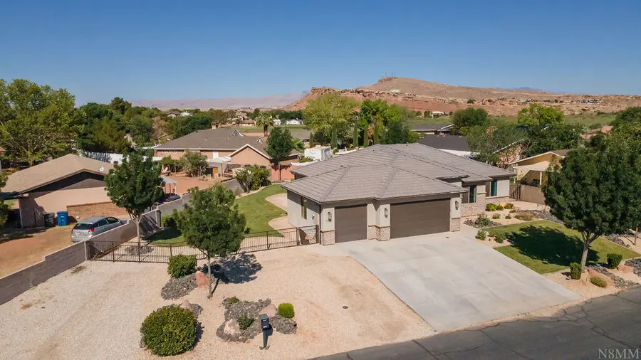 1576 E Evergreen Dr, Saint George, UT 84790 - #2