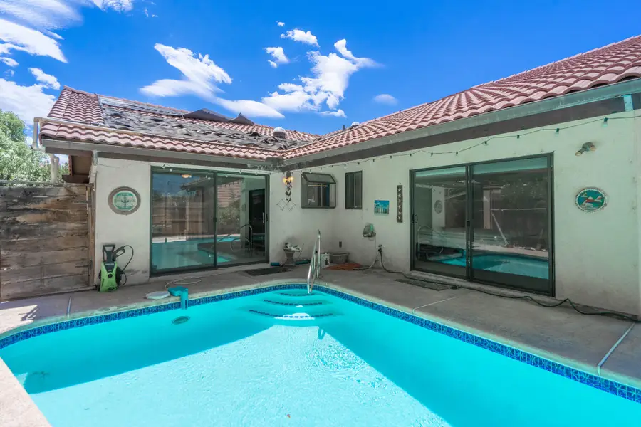 833 E Mckinley Way, Saint George, UT 84790 - #2