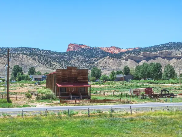 511 N Main St, Tropic, UT 84776