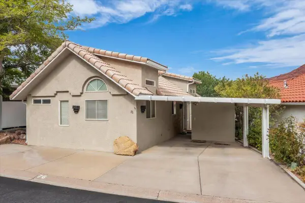 76 Redbluff Dr, Hurricane, UT 84737