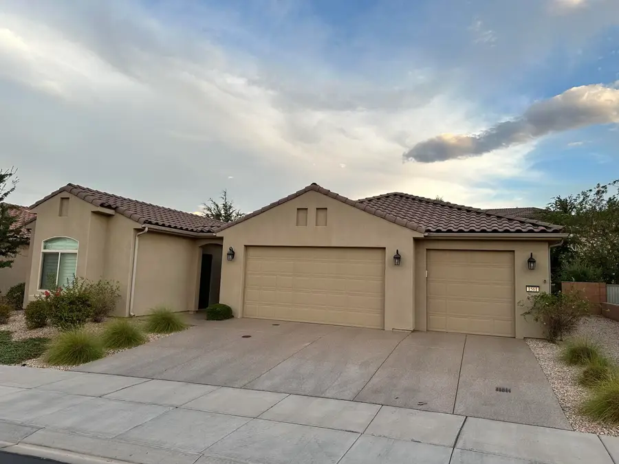 1561 W Garnet Ridge Dr, Saint George, UT 84790 - #2