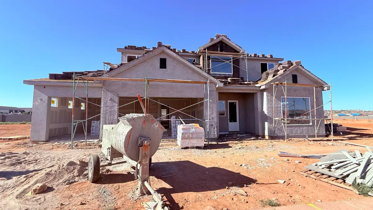 449 W Orilla Dr, Washington, UT 84780 - #1