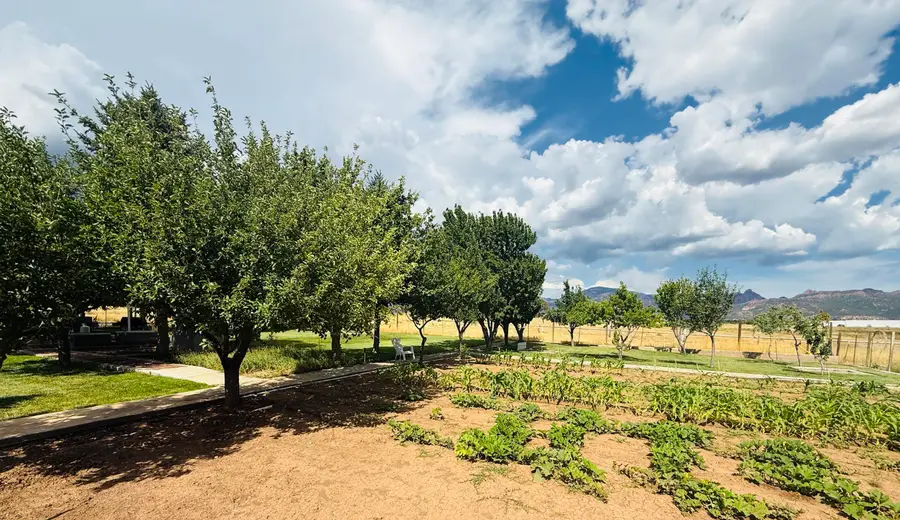 619 S 800, New Harmony, UT 84757 - #2