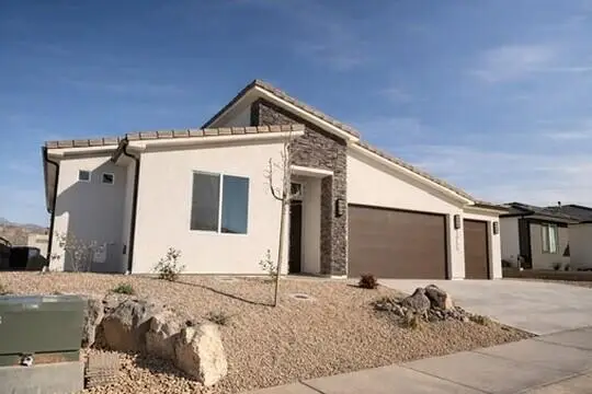 727 N 2760, Hurricane, UT 84737 - #1