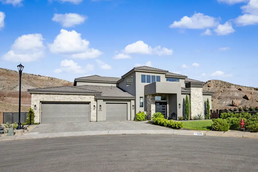 525 N Lost Creek Cir, Saint George, UT 84770 - #2
