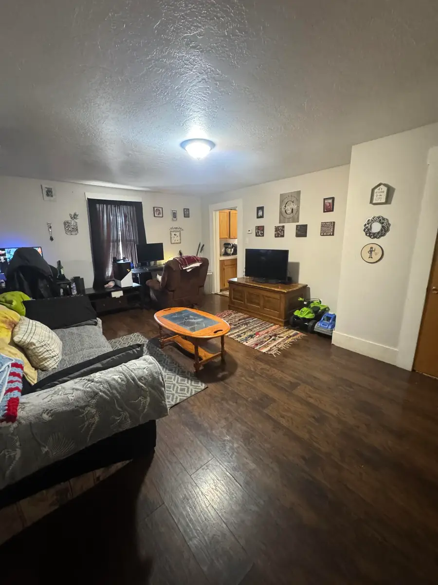 306 S 200 East St, Enterprise, UT 84725 - #2