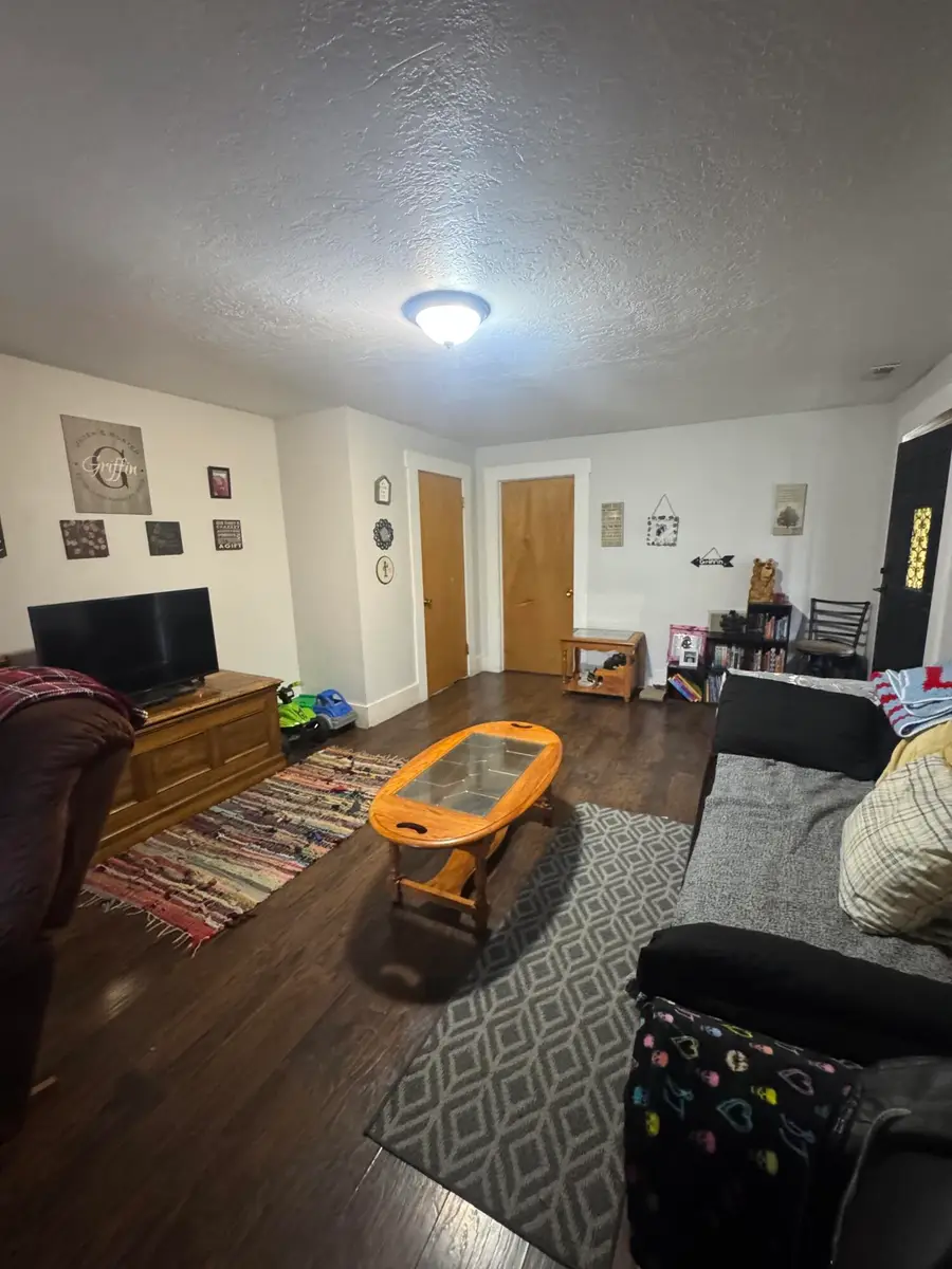 306 S 200 East St, Enterprise, UT 84725 - #3