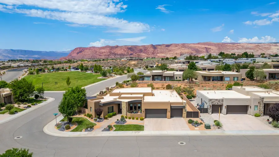 5227 N Hidden Pinyon Dr, Saint George, UT 84770 - #2