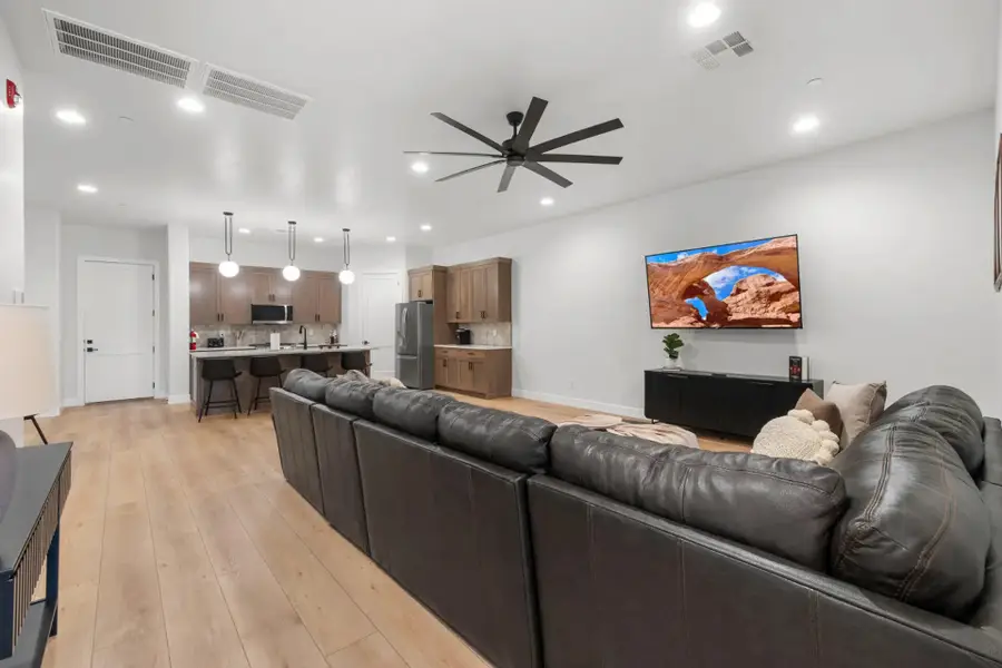 1501 S Regent Park Rd, Hurricane, UT 84737 - #2