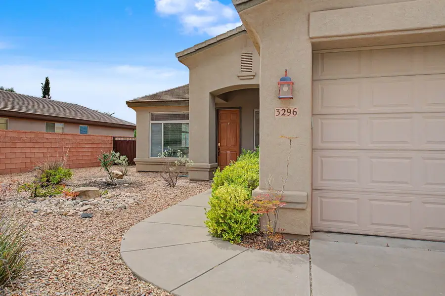 3296 E Hidden Springs Dr, Washington, UT 84780 - #3