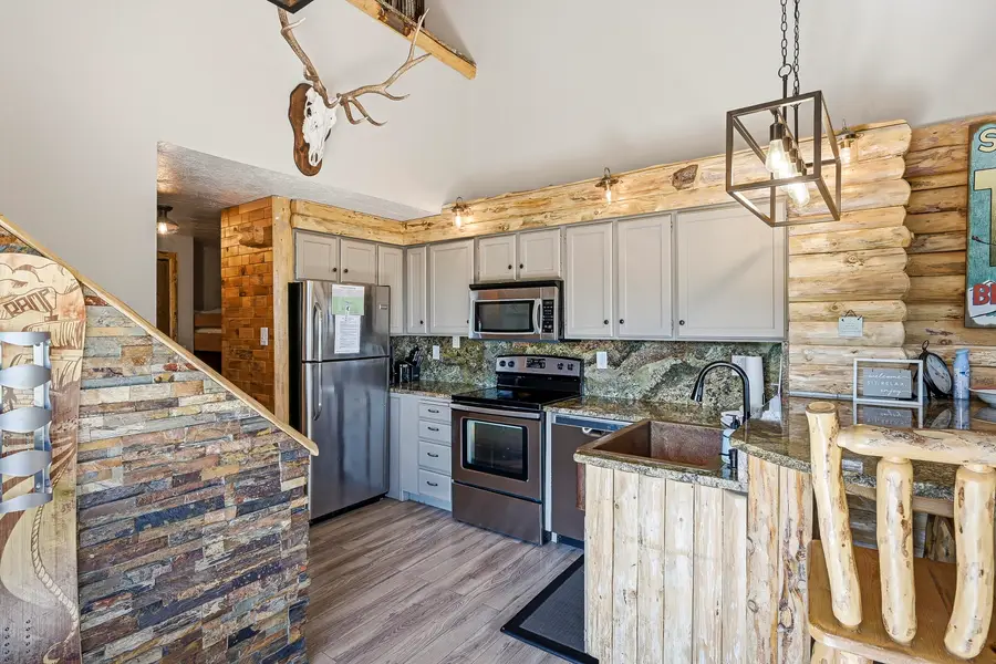 464 N Hwy 143 #B310, Brian Head, UT 84719 - #3