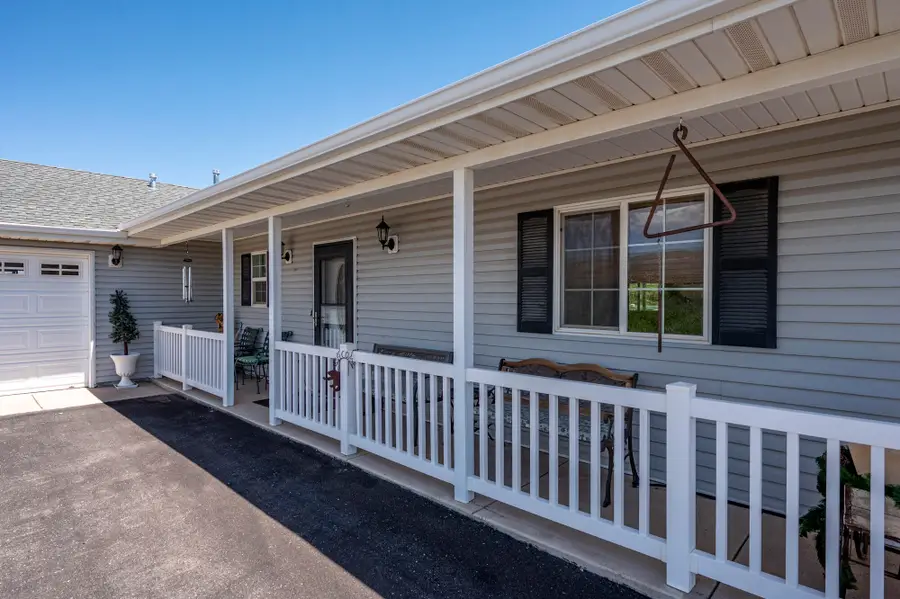 762 Wipishani Ln, New Harmony, UT 84757 - #3
