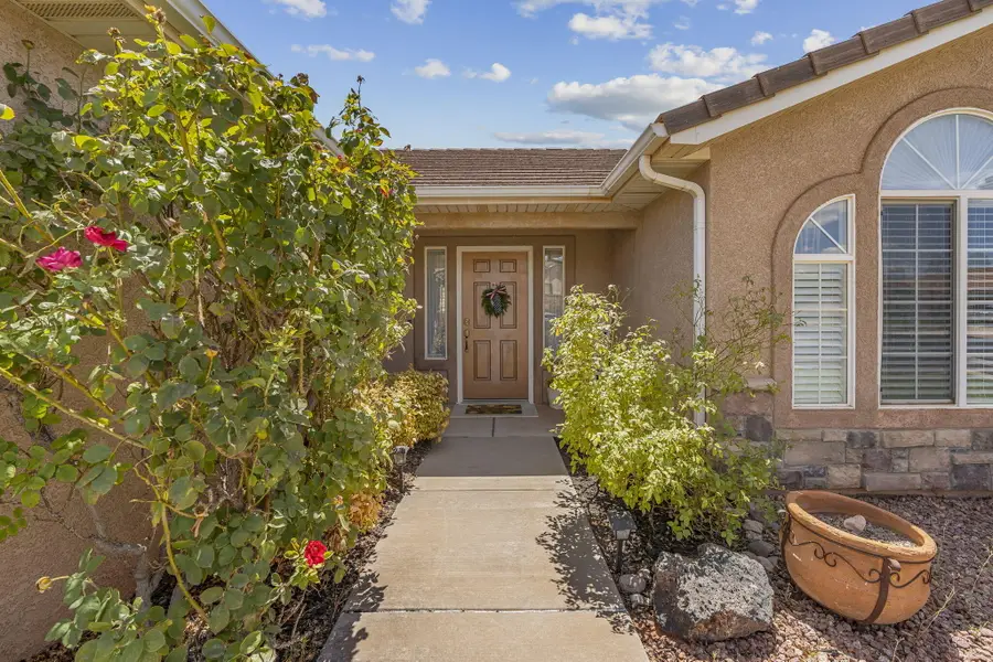 764 E Praya Dr, Ivins, UT 84738 - #3