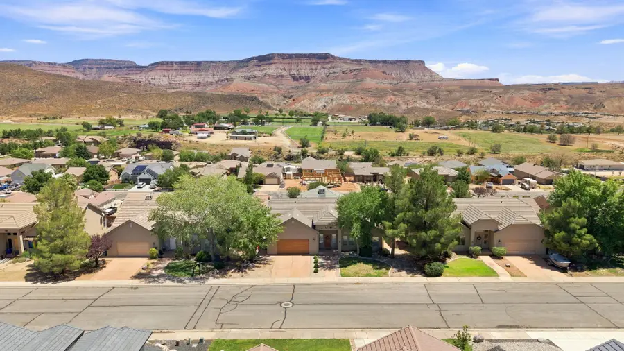 985 S Mulberry Dr, Toquerville, UT 84774 - #3