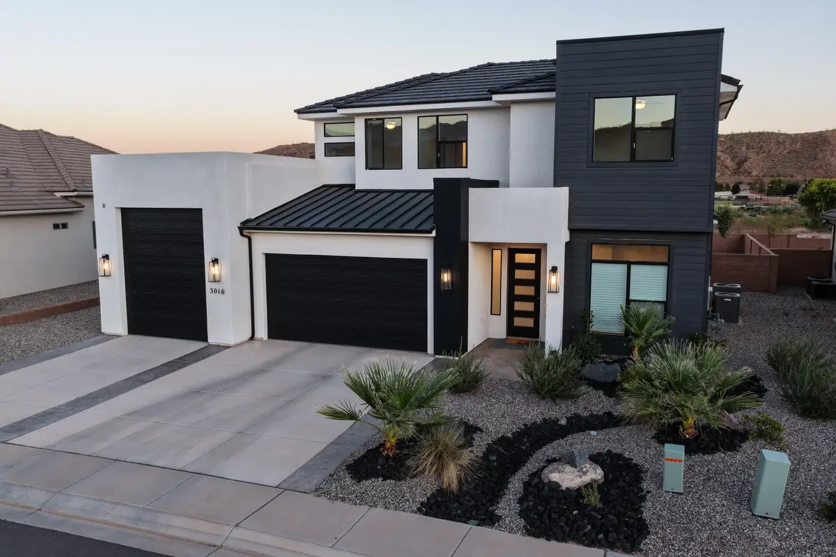 3016 E Smith Creek Dr, Washington, UT 84780 - #1