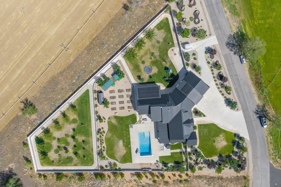 195 E Babylon Mill Rd, Leeds, UT 84746 - #2