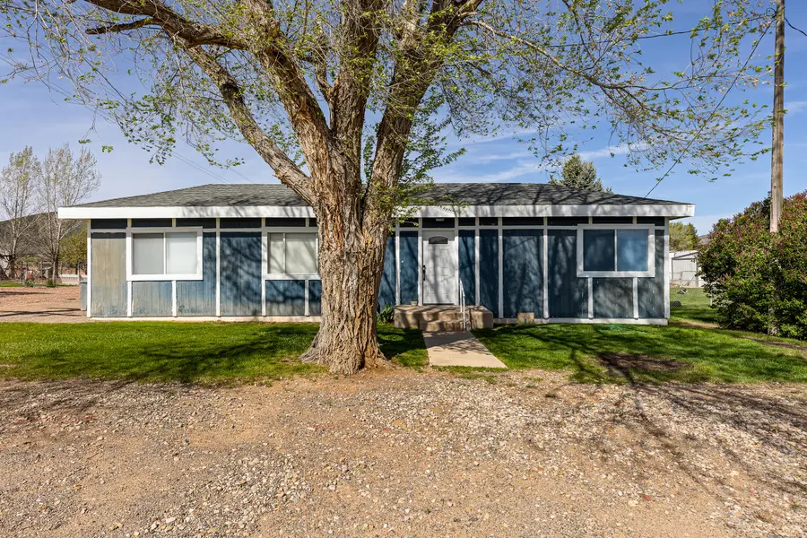 318 S Center St, Enterprise, UT 84725 - #2