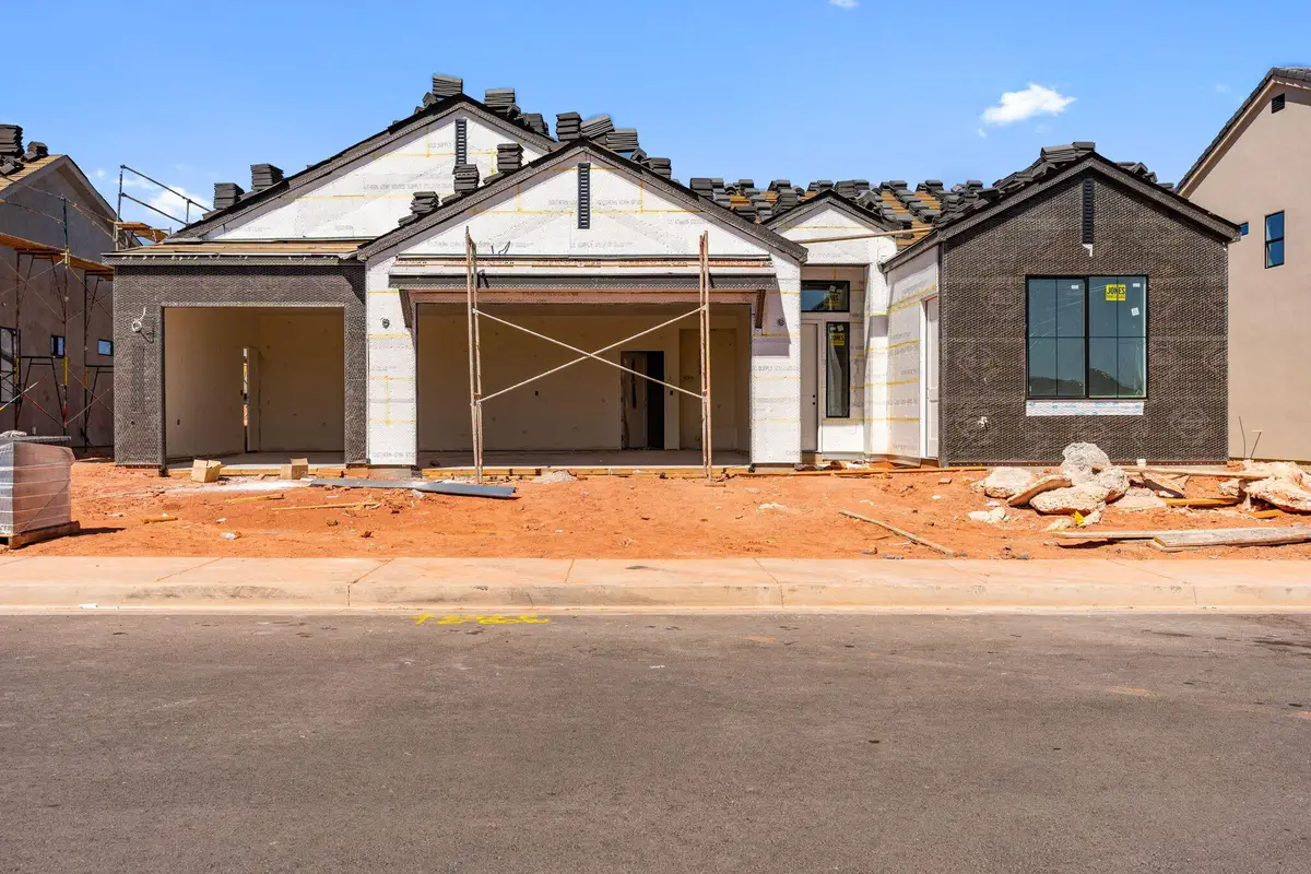 2381 Patricia Dr, Santa Clara, UT 84765 - #1