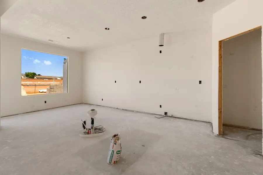 2381 Patricia Dr, Santa Clara, UT 84765 - #3