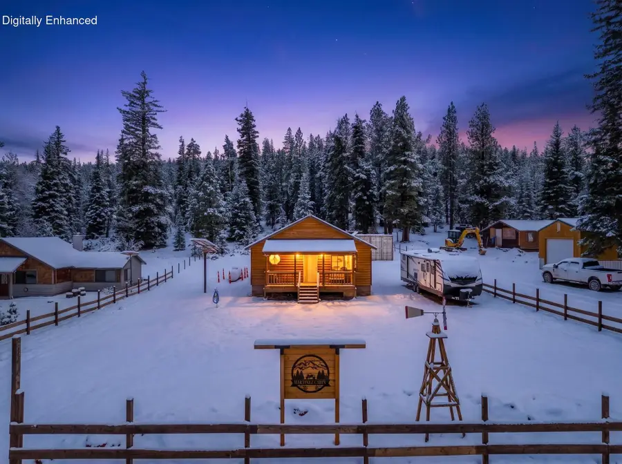 1265 W Strawberry Point Rd, Duck Creek Village, UT 84762 - #2