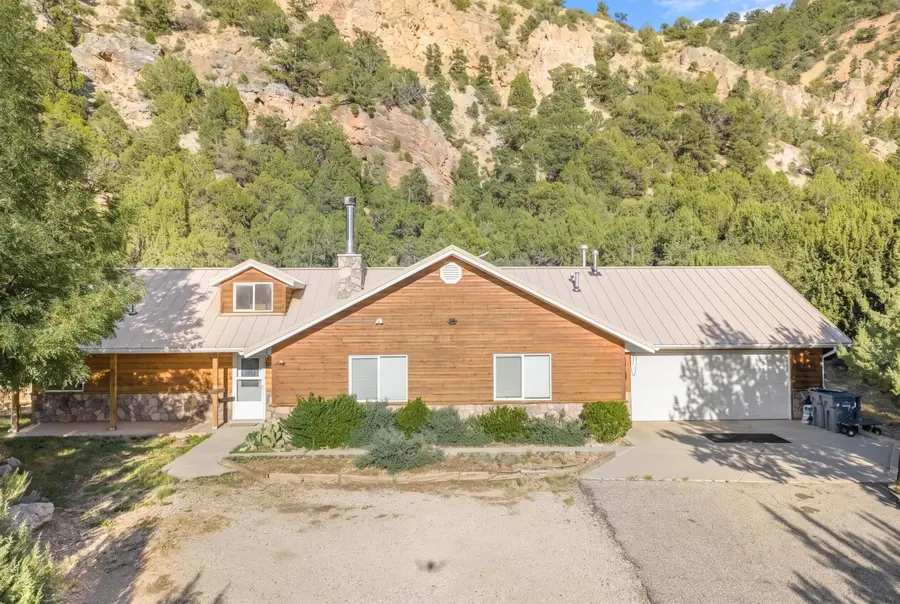 4035 E Harmony Ridge Ct, New Harmony, UT 84757 - #2