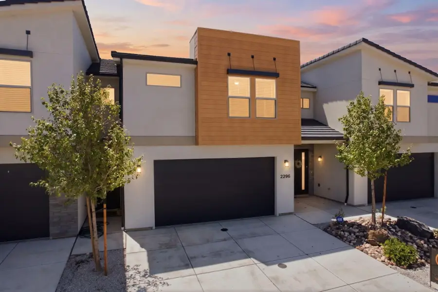 2296 E Alexander Ln, Saint George, UT 84790 - #2