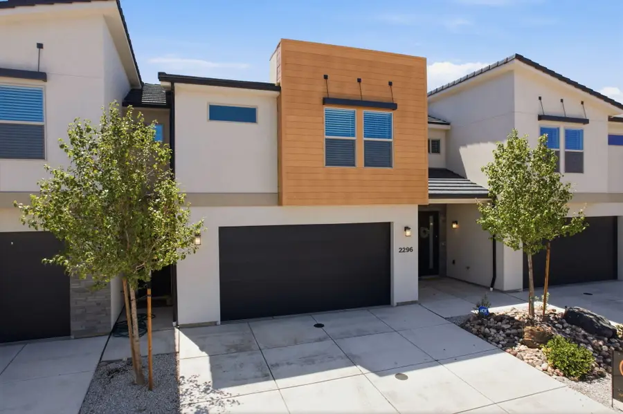2296 E Alexander Ln, Saint George, UT 84790 - #3