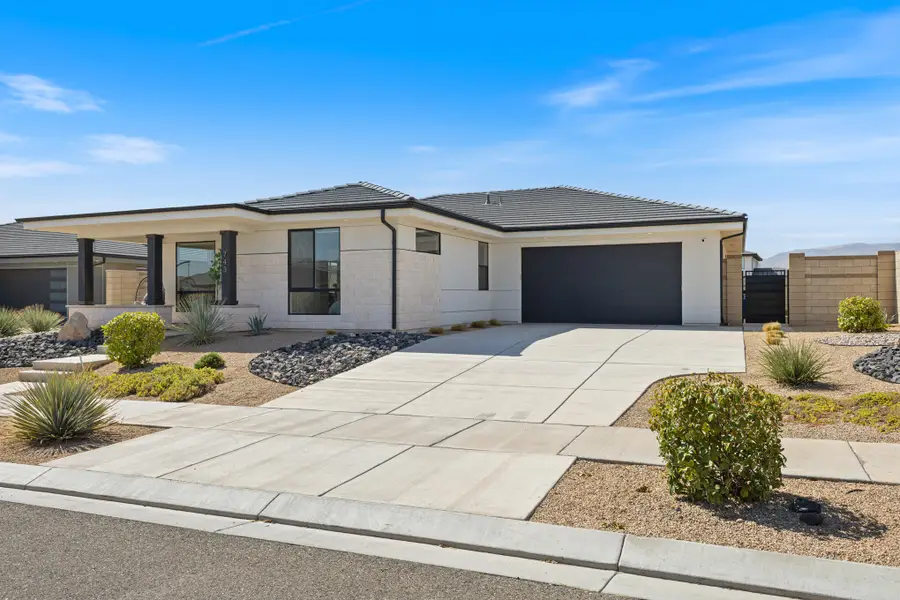 743 W Rust Bluff Dr, Saint George, UT 84790 - #2