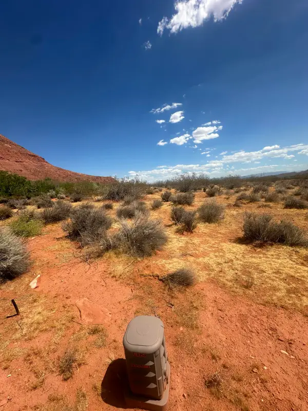 515 W Tearasinab Way, Ivins, UT 84738