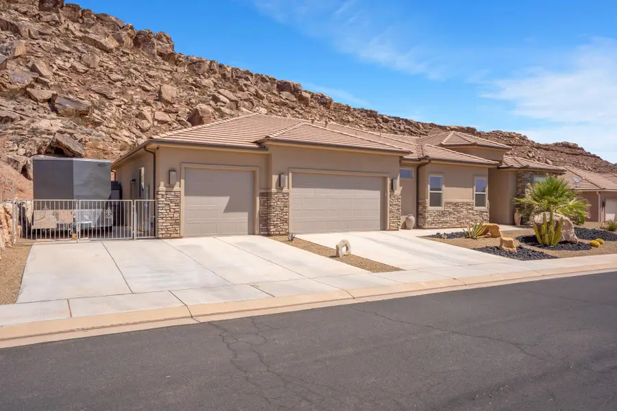 1148 W Kolob Dr, Saint George, UT 84790 - #2