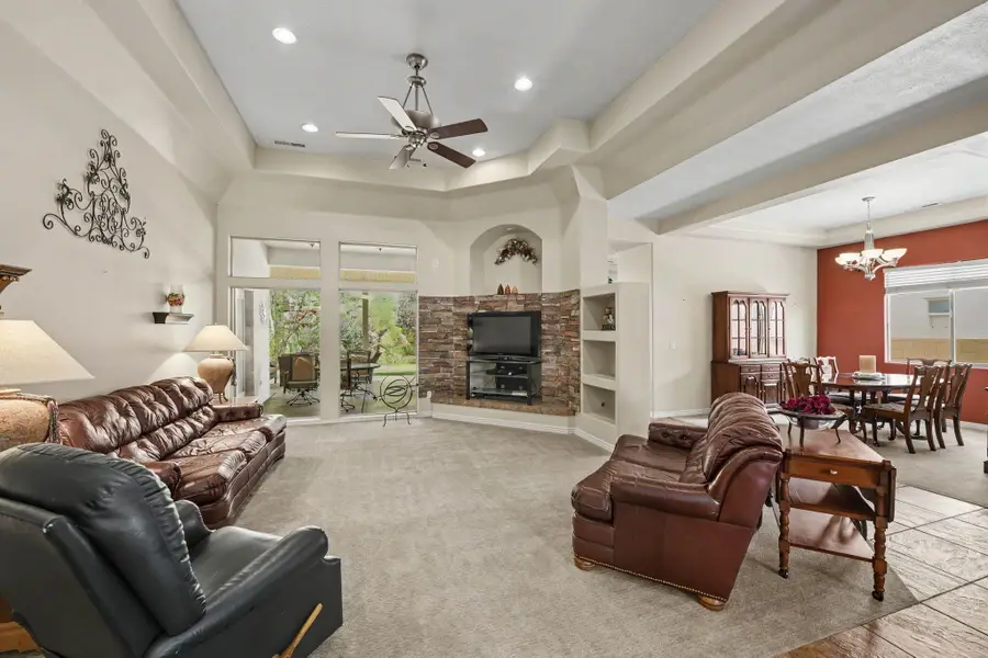 1683 N Great Basin Dr, Saint George, UT 84770 - #3