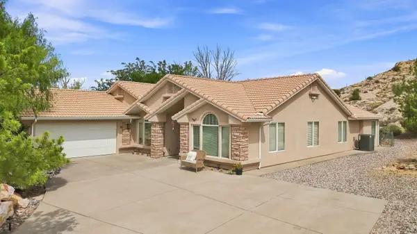 1642 W 5745, St George, UT 84770