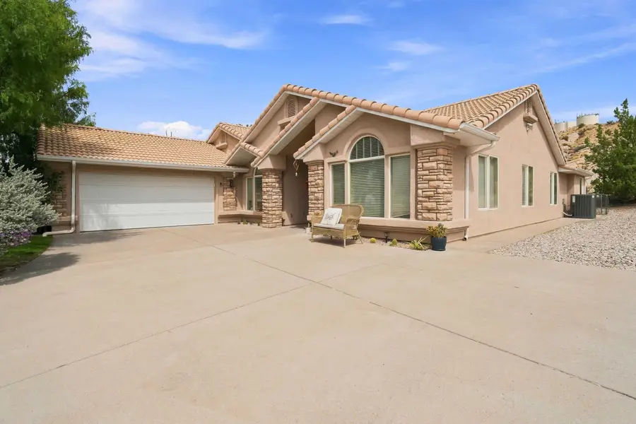 1642 W 5745, Saint George, UT 84770 - #2
